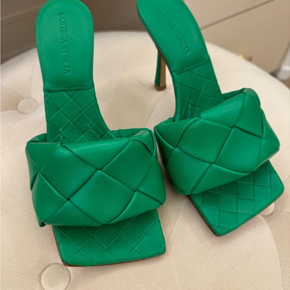 BOTTEGA VENETA HEELS - Picture 1 of 8